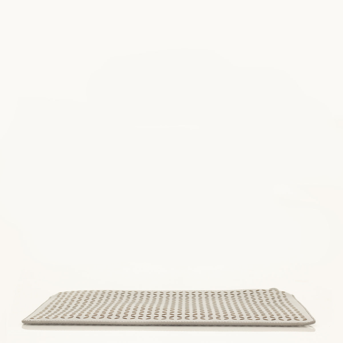 Clutch Alaia Prateada Recorte de Laser
