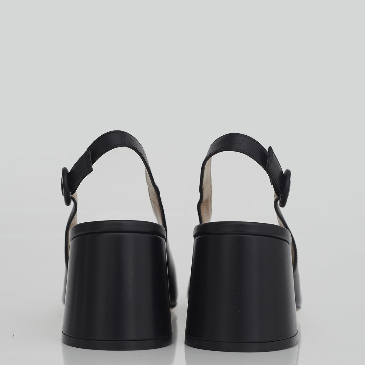 Sapato Gianvito Rossi Preto Salto Grosso Tam. 37 Br