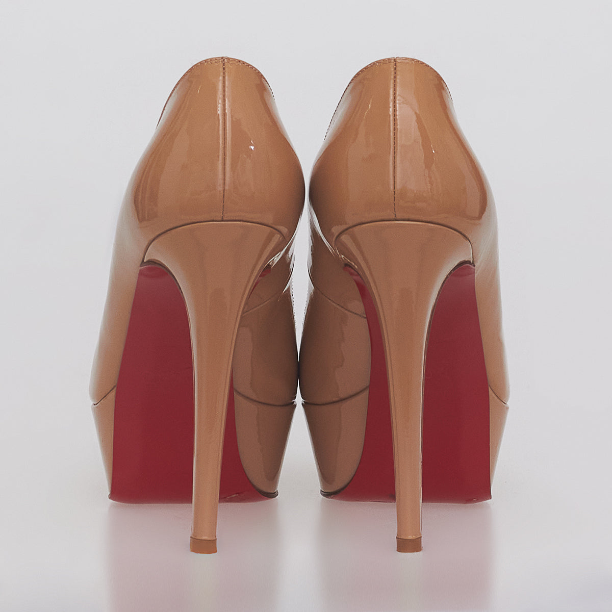Sapato Christian Louboutin Bianca Nude Tam. 36