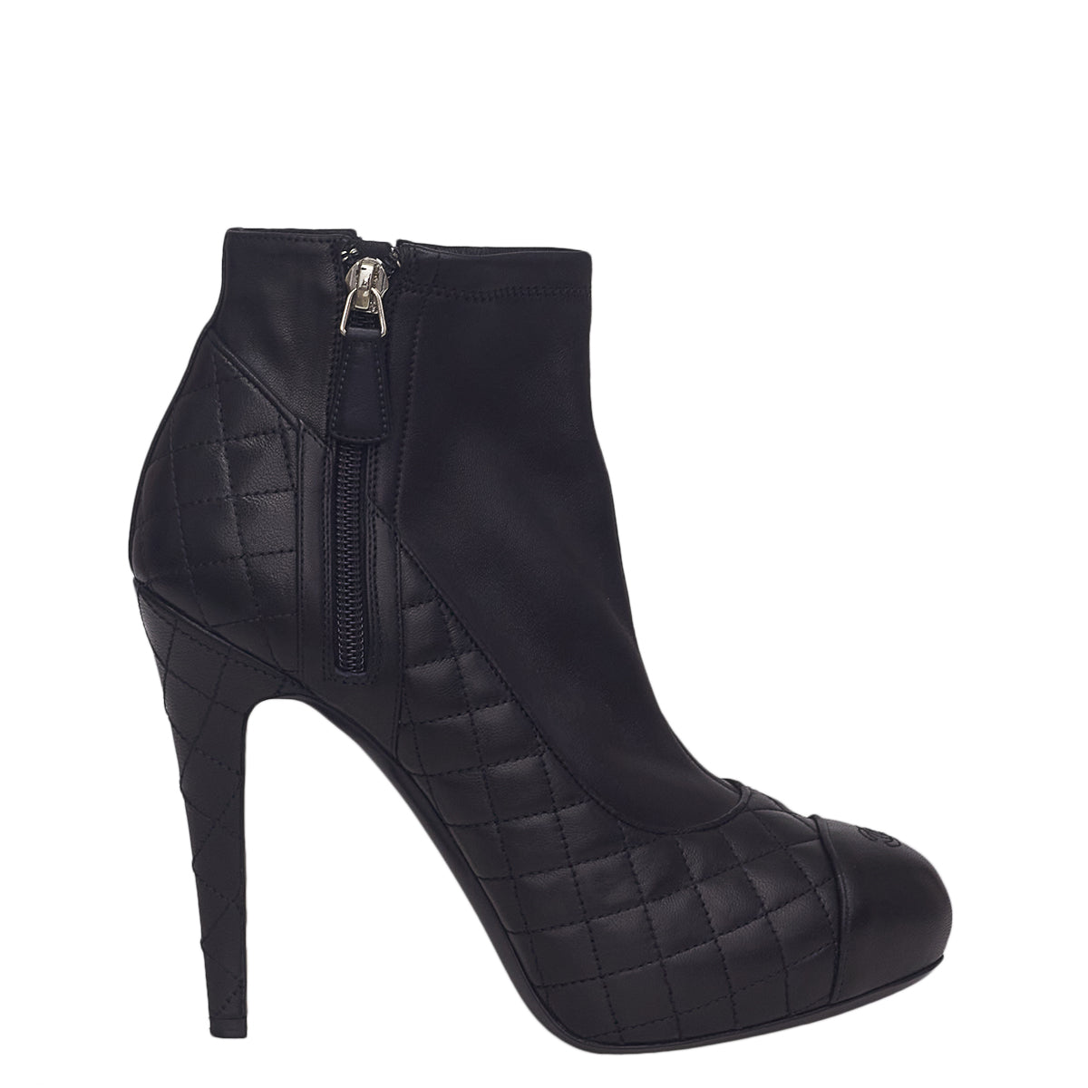 Bota Chanel Matelassê Preta Tam. 38,5