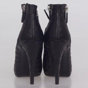 Bota Chanel Matelassê Preta Tam. 38,5