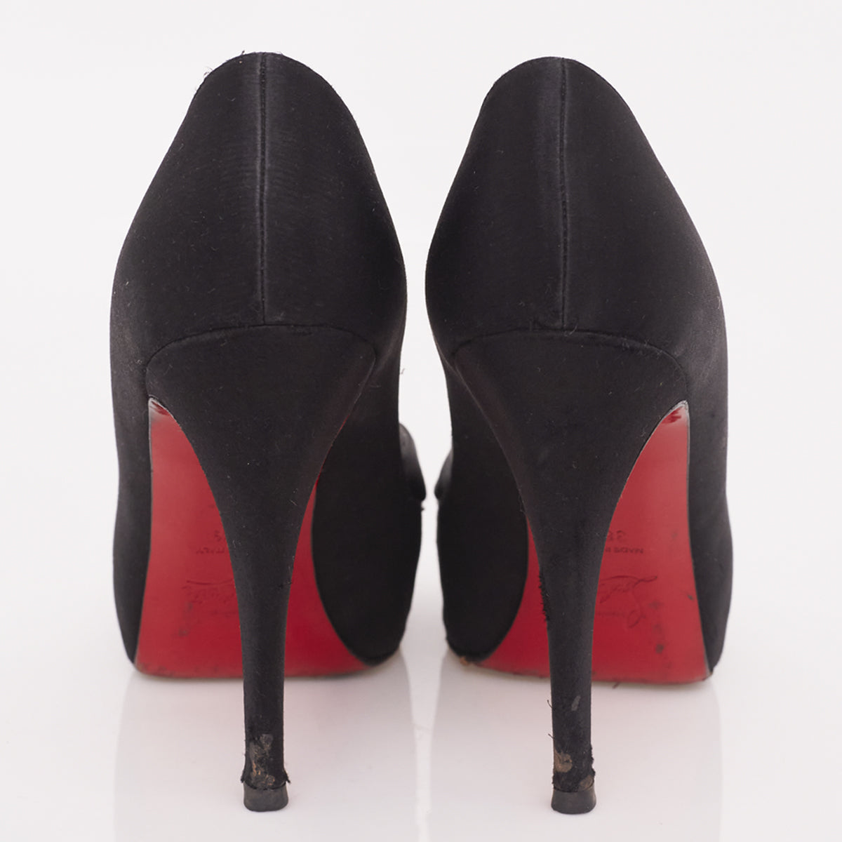 Peep Toe Christian Louboutin Cetim Preto Tam. 38,5