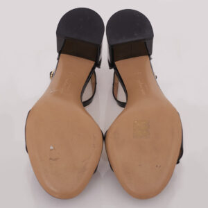 Sandália Salvatore Ferragamo Verniz Preto Tam. 6,5C