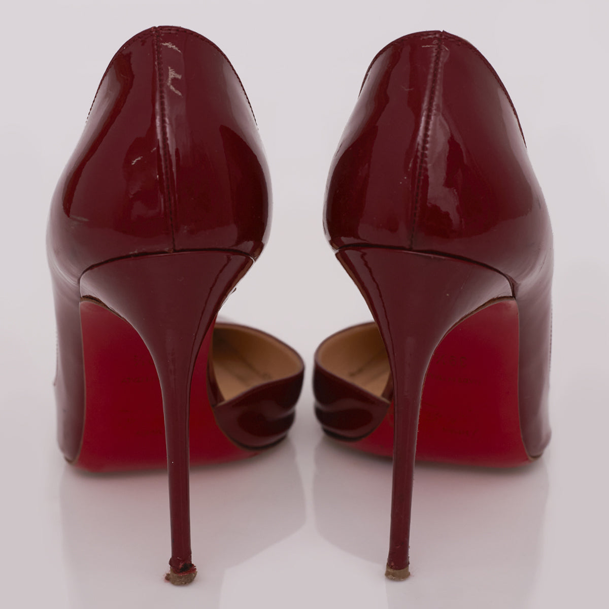Scarpin Christian Louboutin Verniz Vinho Tam.39,5