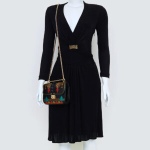 Bolsa Valentino Glam Lock Bordada Preta
