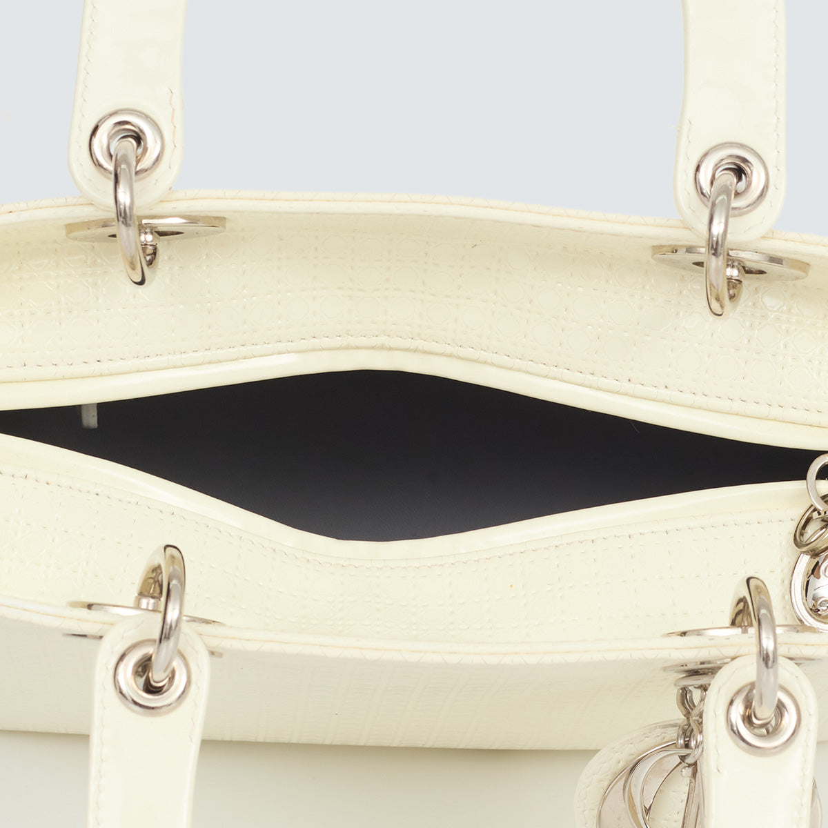 Bolsa Christian Dior Lady Dior Branca