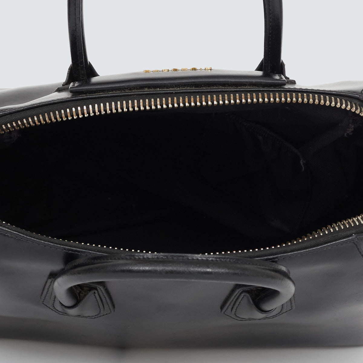 Bolsa Givenchy Antigona Preta