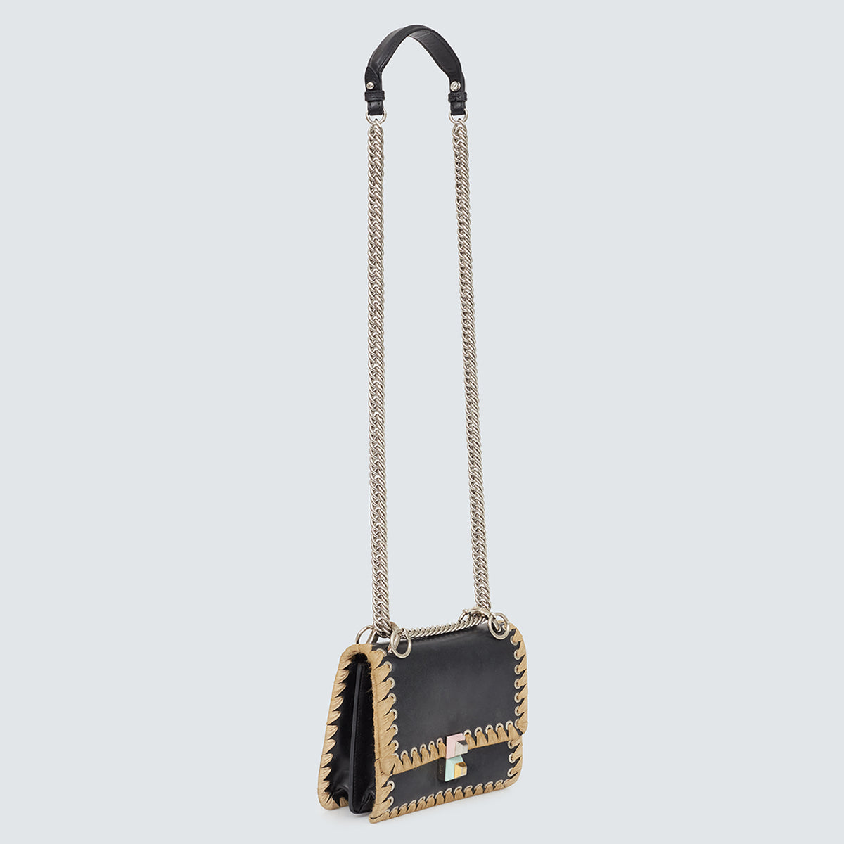 Bolsa Fendi Kan Preta