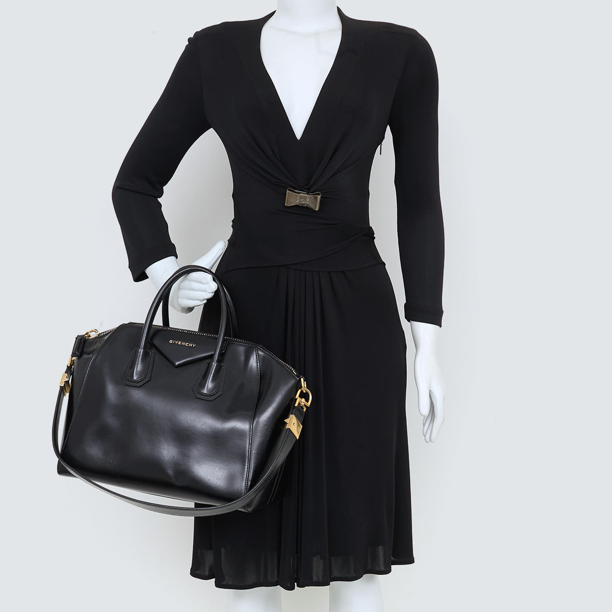 Bolsa Givenchy Antigona Preta