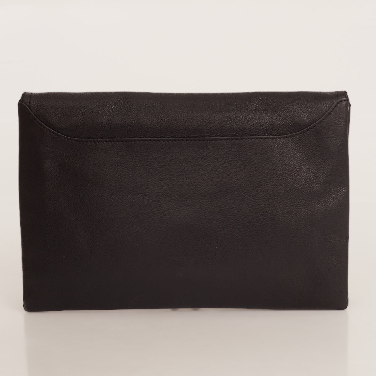 Clutch Givenchy Preta