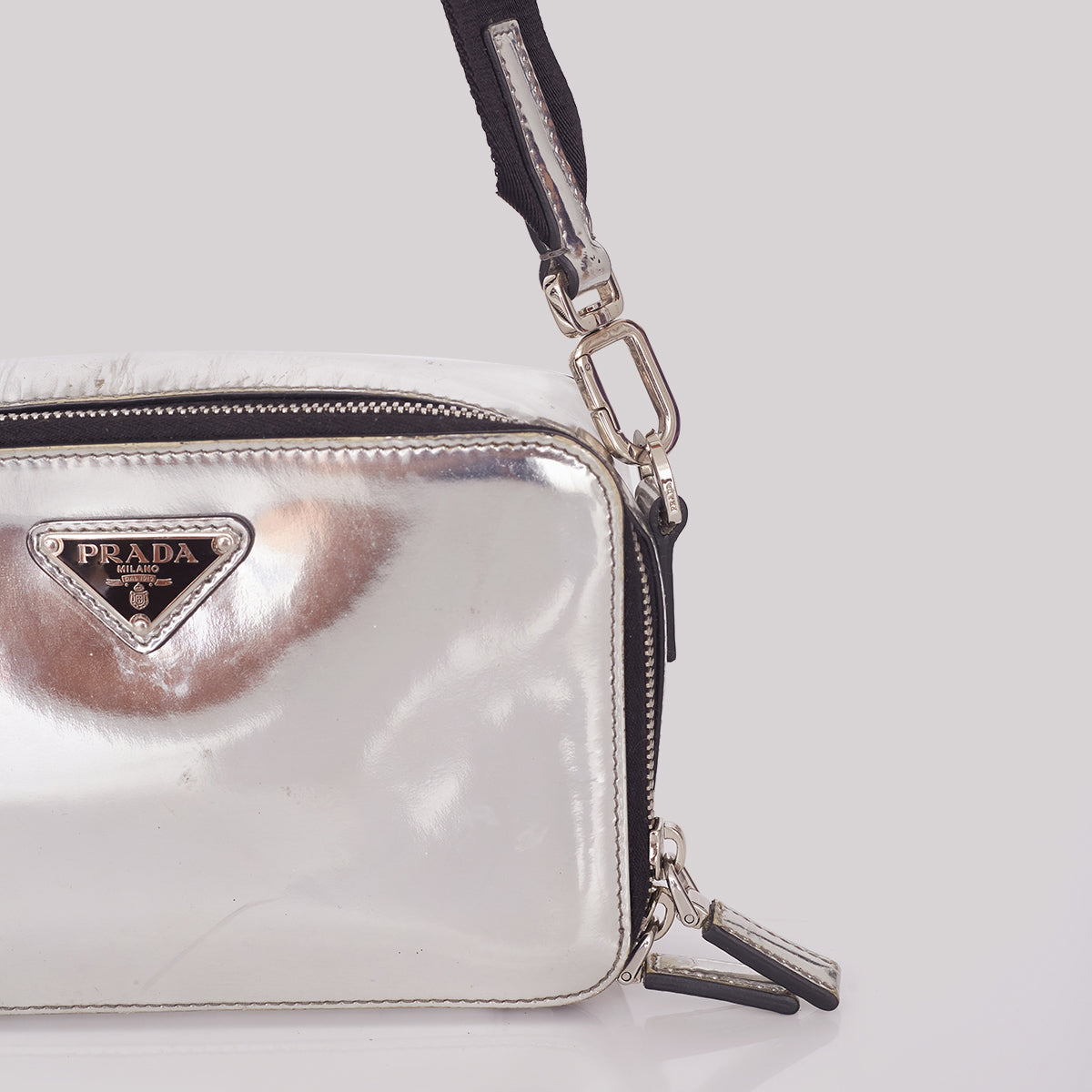 Bolsa Prada Carteiro Brinque Prata