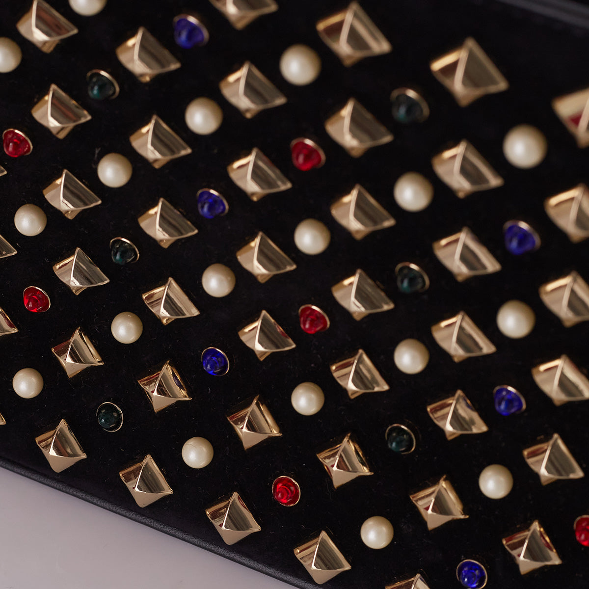 Bolsa Christian Louboutin Studs Preta