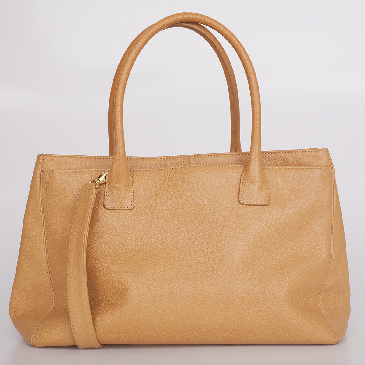 Bolsa Chanel Executive Bege c/ Dourado
