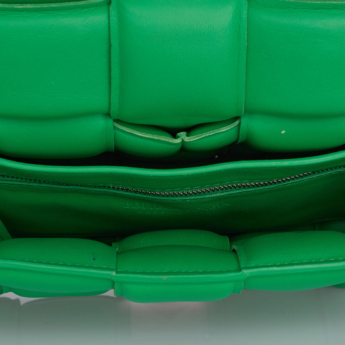 Bolsa Bottega Veneta Padded Cassette Verde