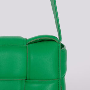 Bolsa Bottega Veneta Padded Cassette Verde