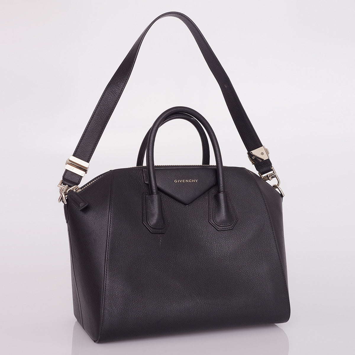 Bolsa Givenchy Antigona Preta