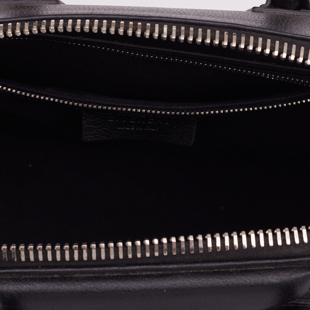 Bolsa Givenchy Antigona Preta