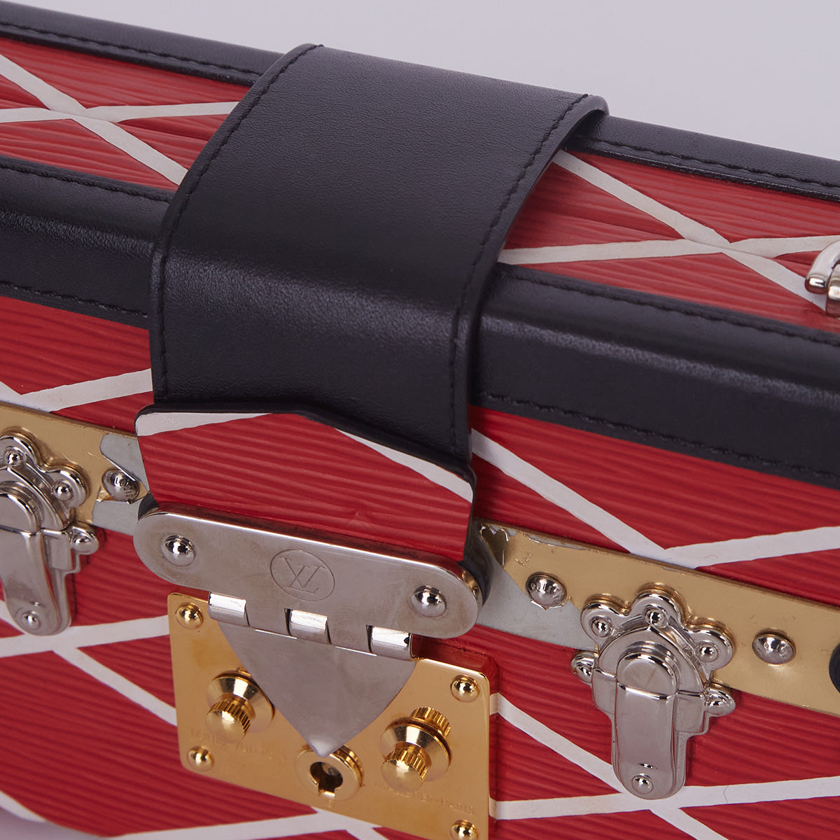 Bolsa Louis Vuitton Petit Male Vermelha e Preta