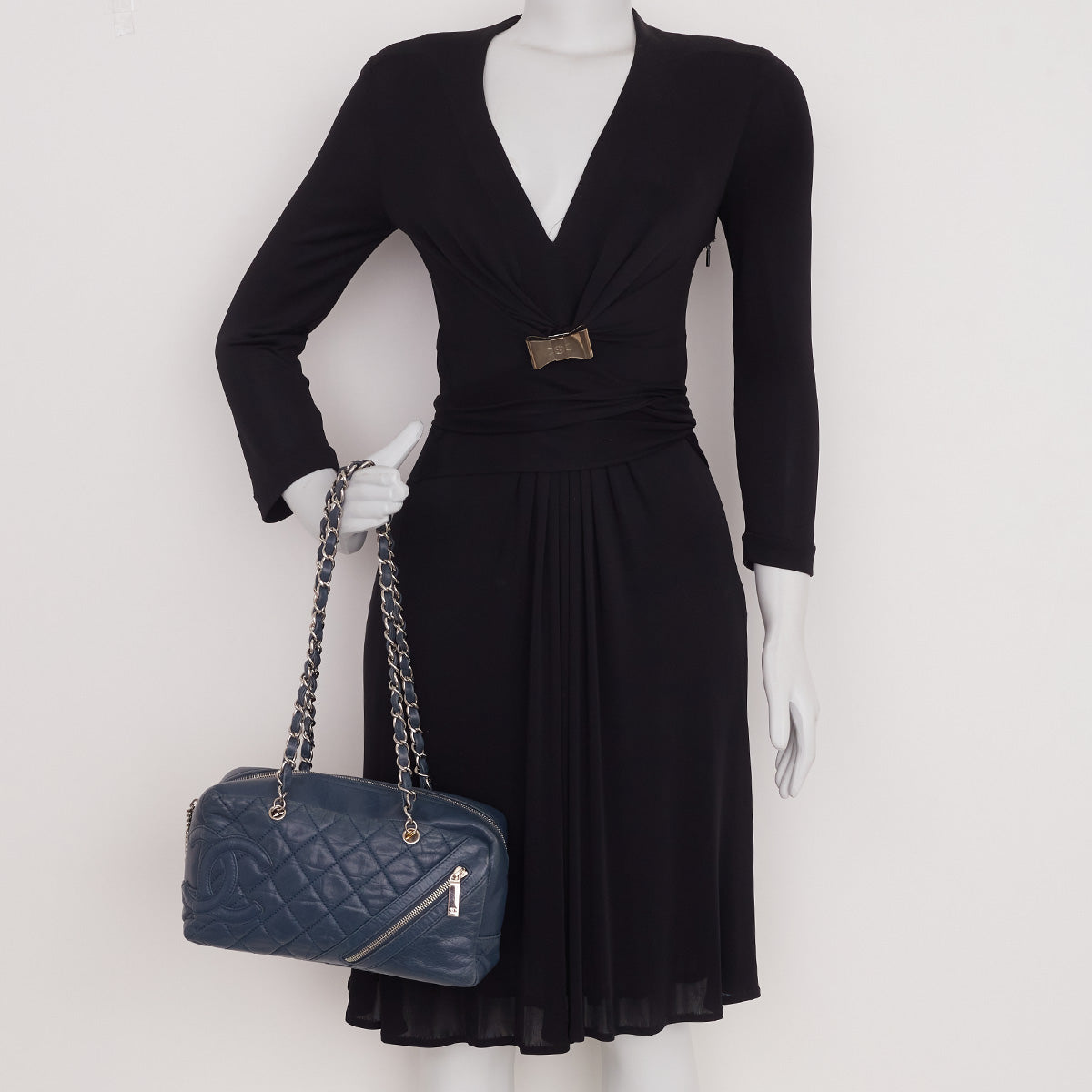 Bolsa Chanel Club Bowler Azul