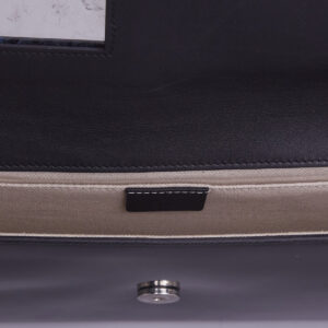 Clutch Gucci preta verniz