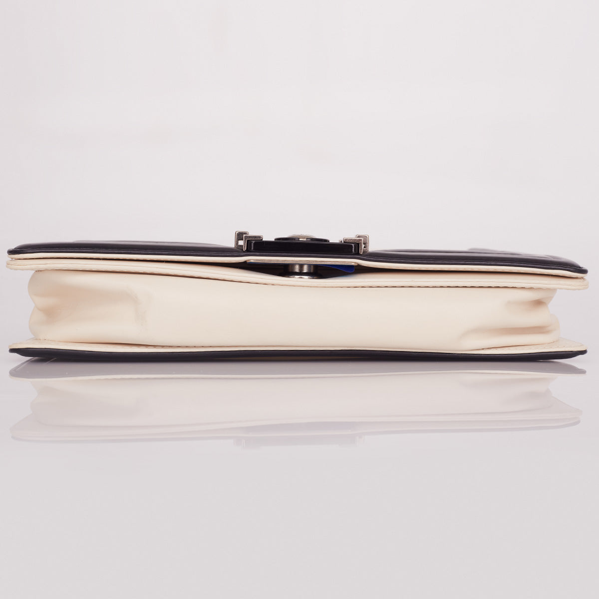 Bolsa Chanel Boy Preto & Branco