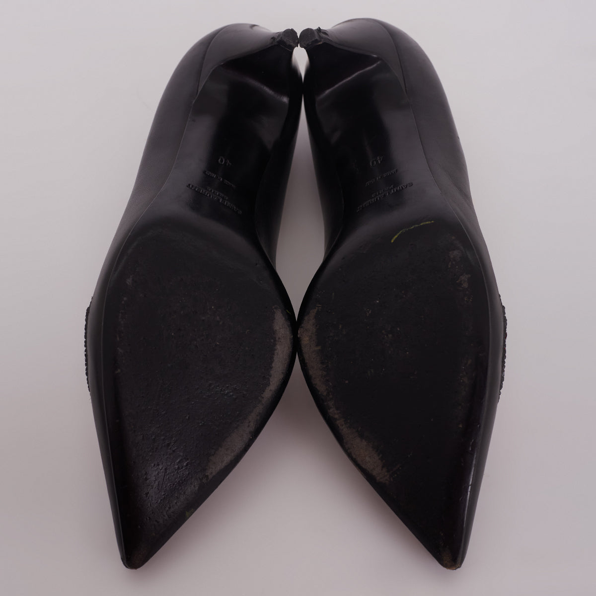 Sapato Saint Laurent Preto c/ detalhe De Boca em Paetê Vermelho Tam.39 Br