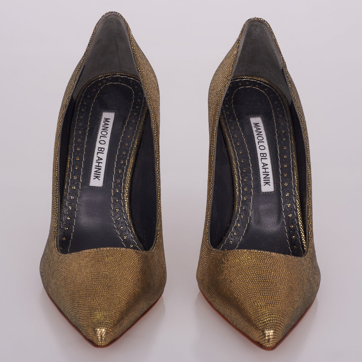 Scarpin Manolo Blahnik Metalizado Tam. 36 Br
