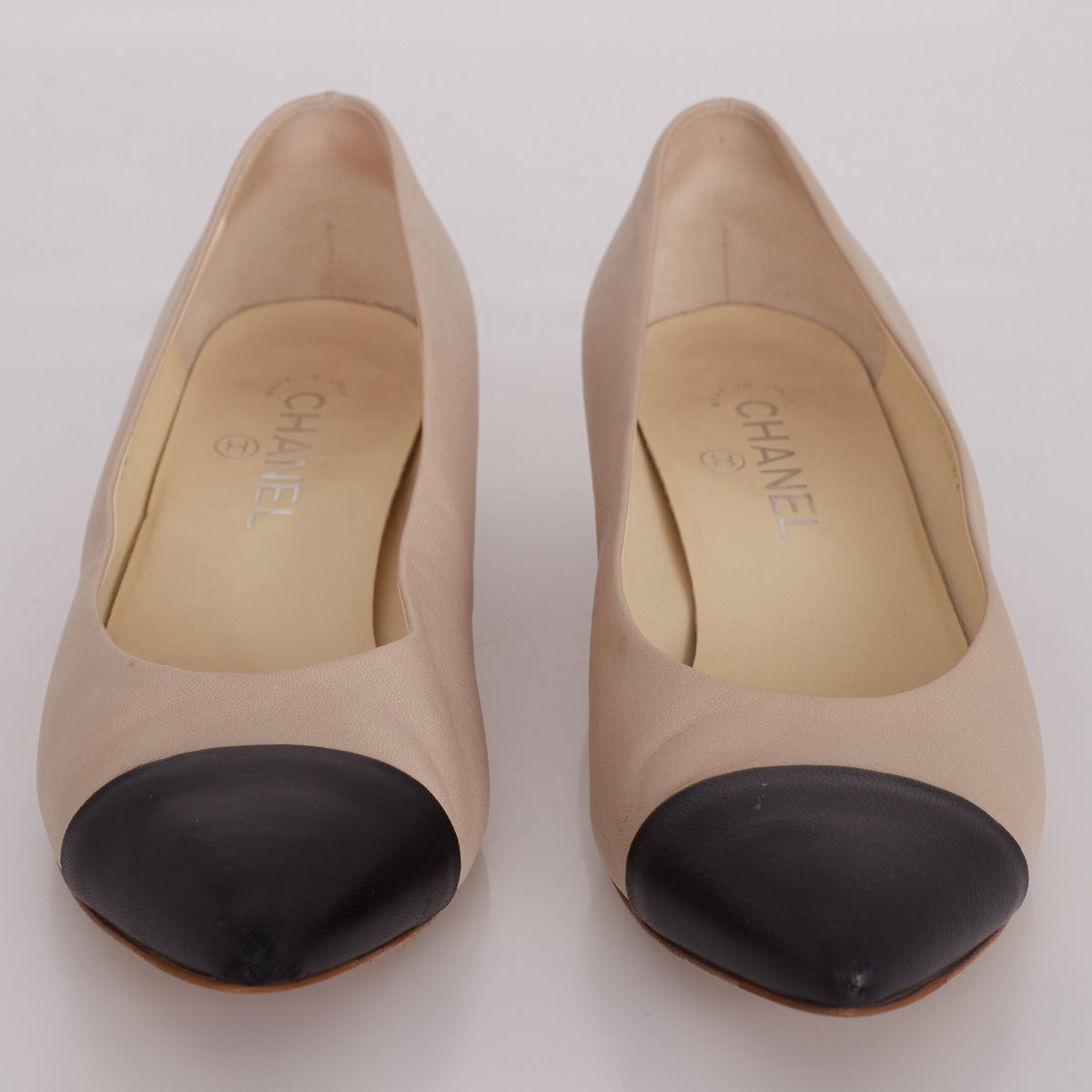 Sapato Chanel Classic Bicolor Tam. 37,5 Br