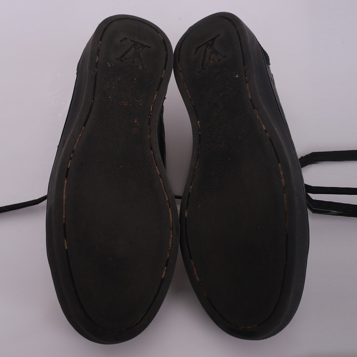 Tenis Louis Vuitton Preto Tam. 38,5 Br