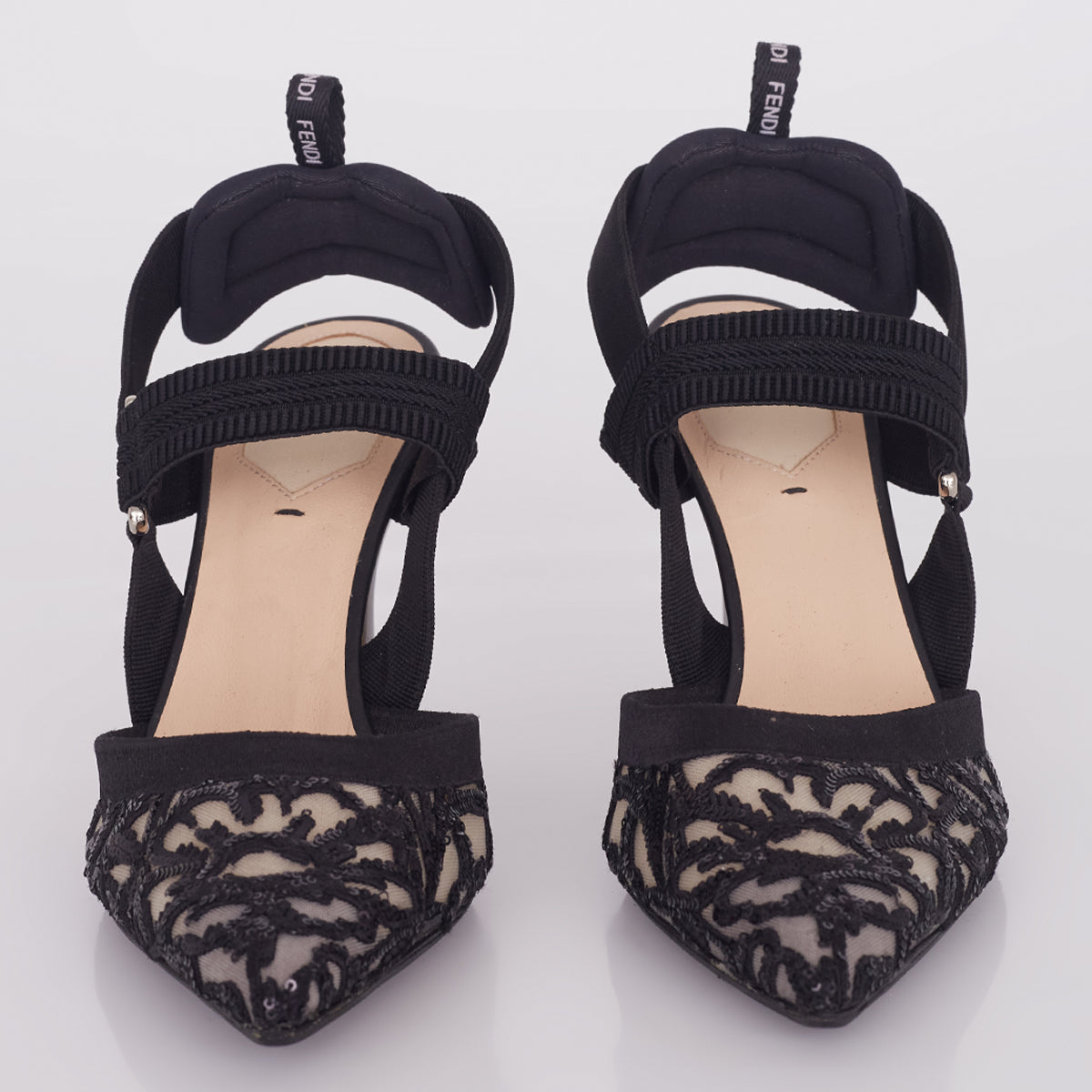 Scarpin Fendi Colibrì Slingback Preto Bordado Tam. 36,5 Br