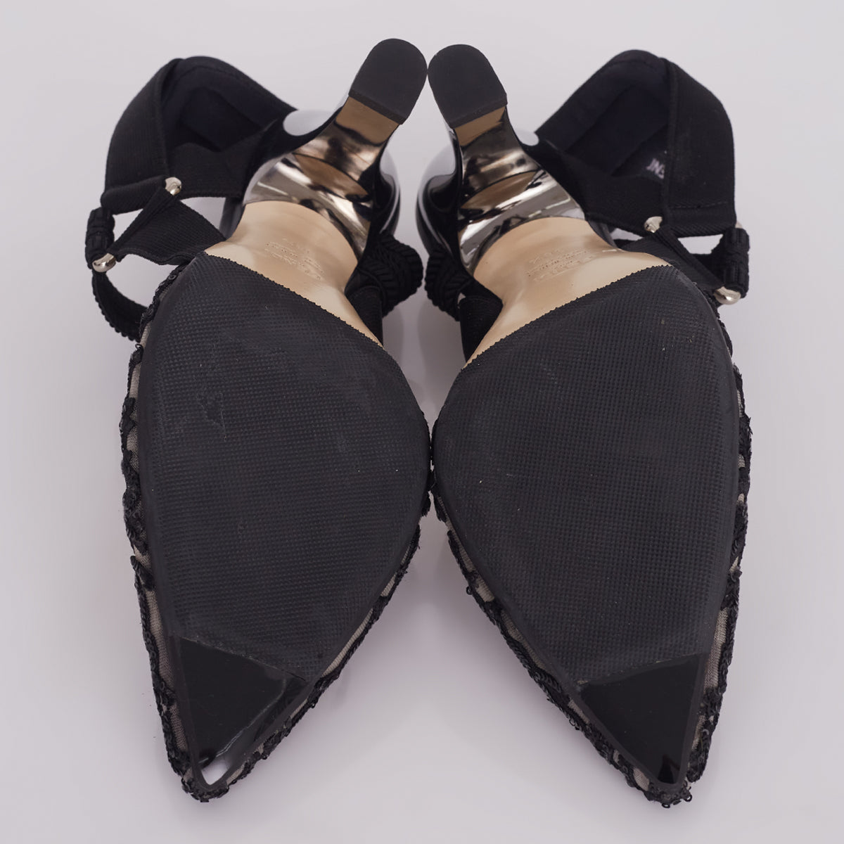 Scarpin Fendi Colibrì Slingback Preto Bordado Tam. 36,5 Br