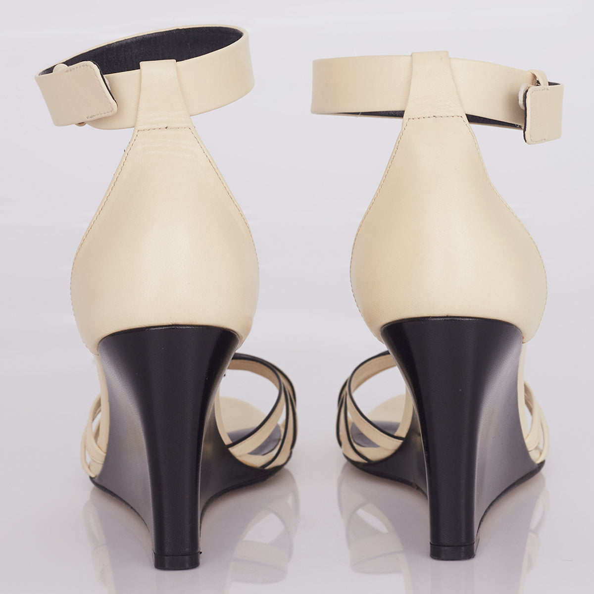 Sandália Celine Off White e Preta Tam. 37,5 BR