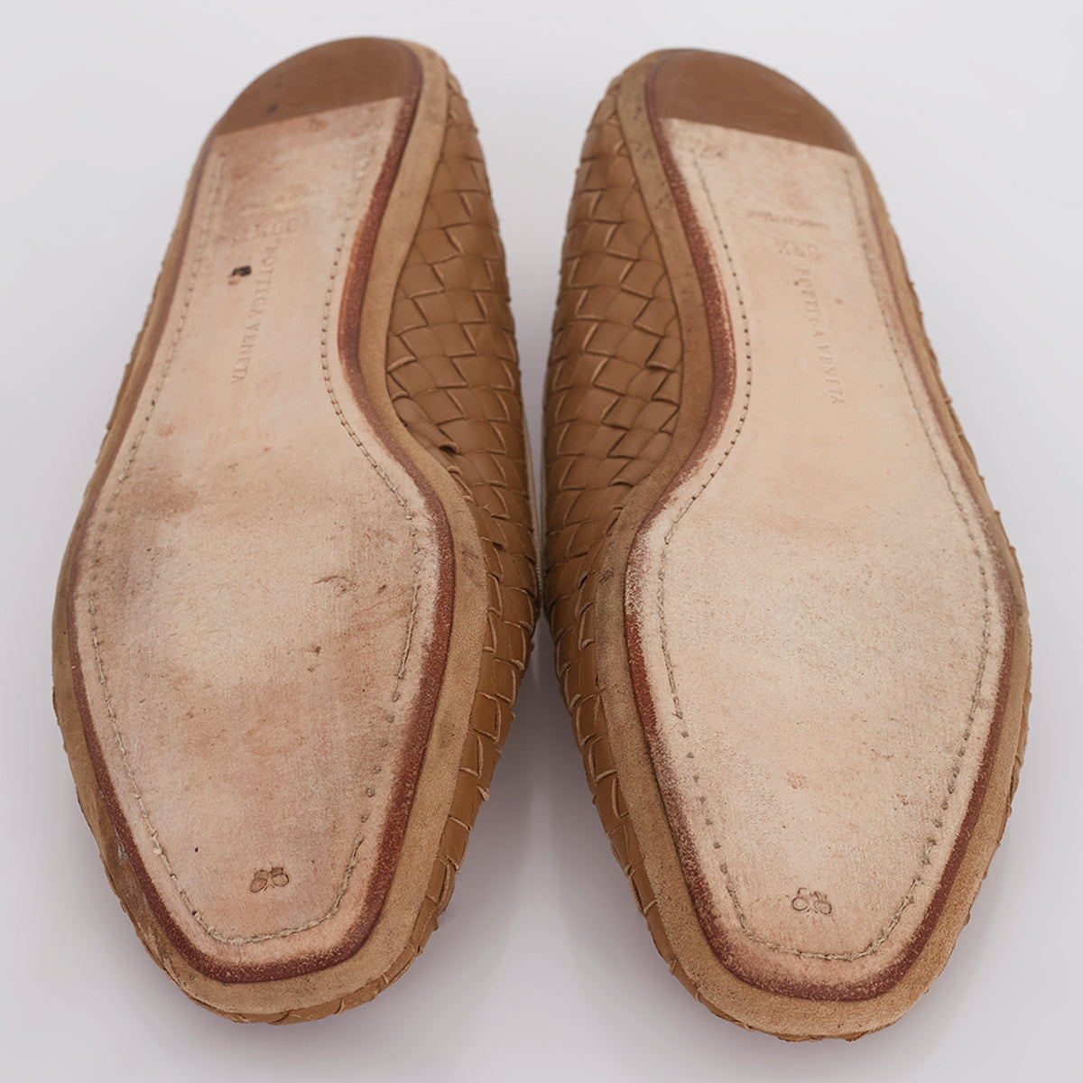 Sapatilha Bottega Veneta Bege Tam. 37,5 Br