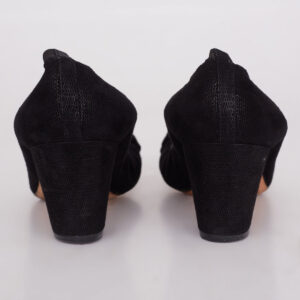 Sapato Chanel Preto c/ Elástico Tam. 37,5 Br