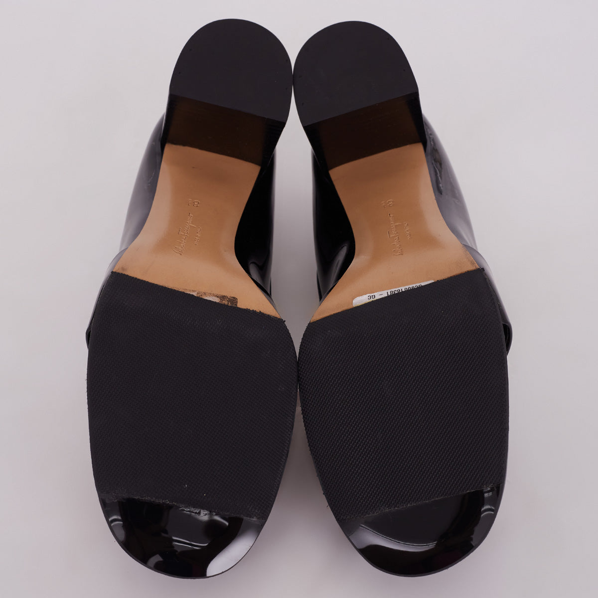 Sapato Ferragamo Preto Tam. 37,5 Br