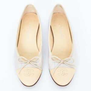 Sapatilha Chanel Gelo c/ Ponta Bege Tam. 37,5