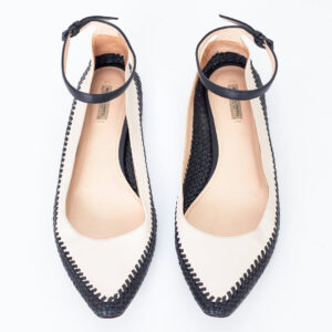 Sapatilha Bottega Veneta  Off White e Preta Tam. 37 Br