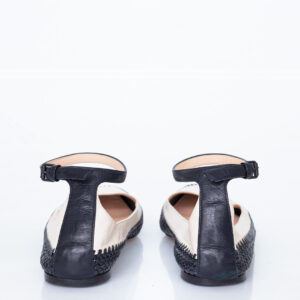 Sapatilha Bottega Veneta  Off White e Preta Tam. 37 Br