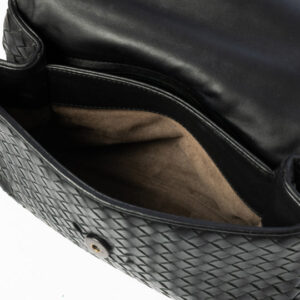 Bolsa Bottega Veneta Intreciatto Preta c/ Aba Flap