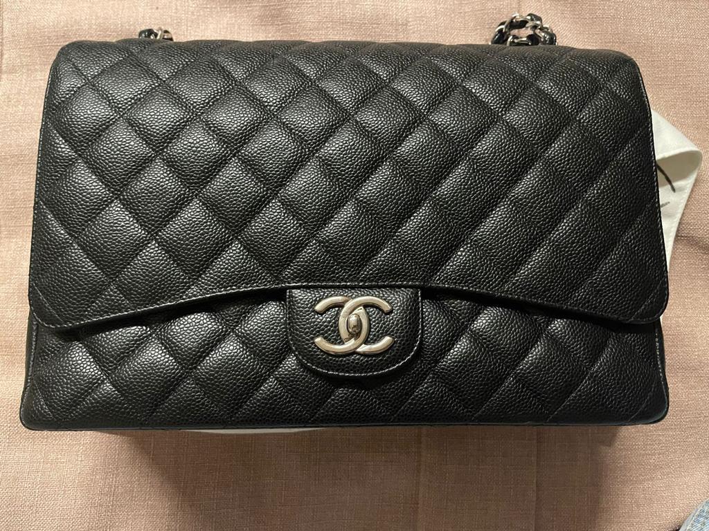 Bolsa Chanel Double Flap Caviar Maxi Preta