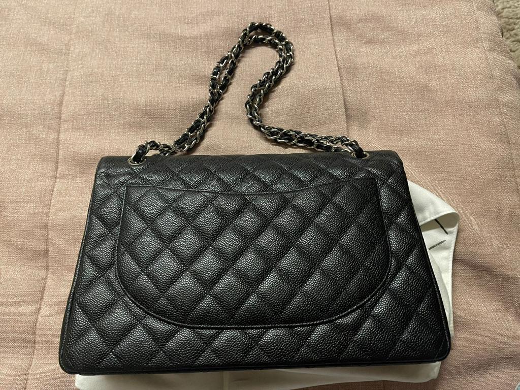 Bolsa Chanel Double Flap Caviar Maxi Preta