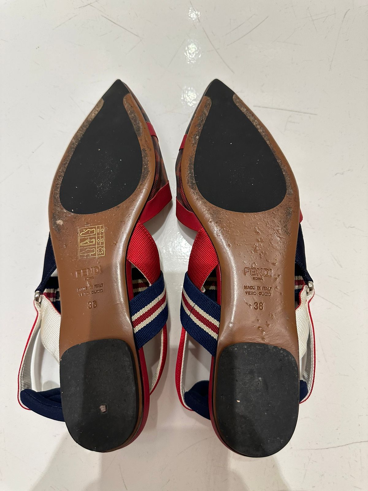 Sapatilha Fendi Slingback Tam. 36 Br