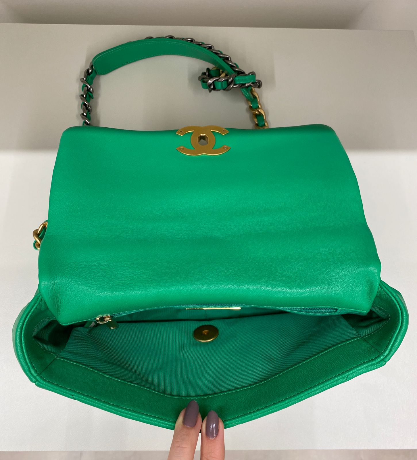 Bolsa Chanel 19 Verde