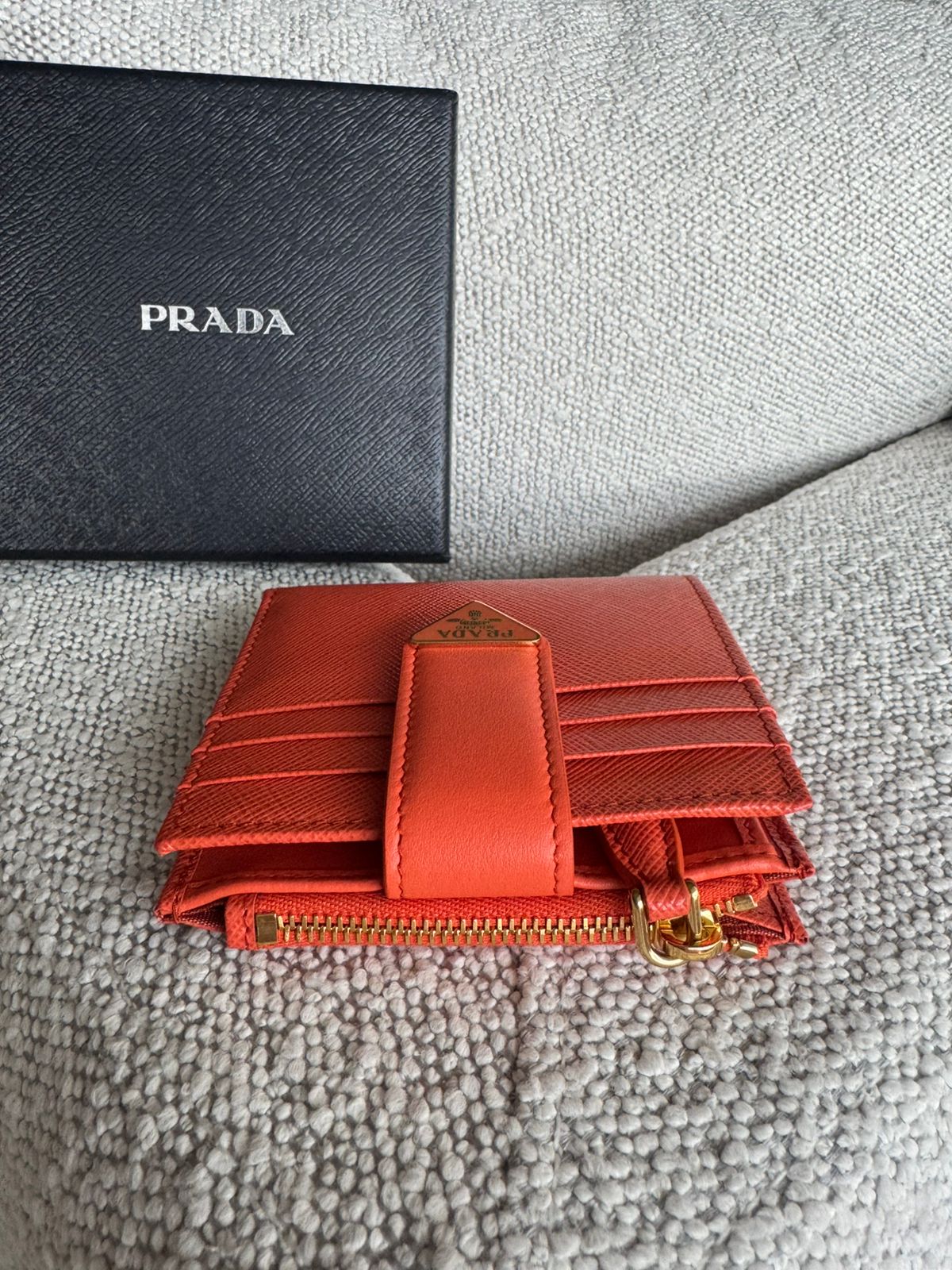 Carteira Prada Saffiano Laranja