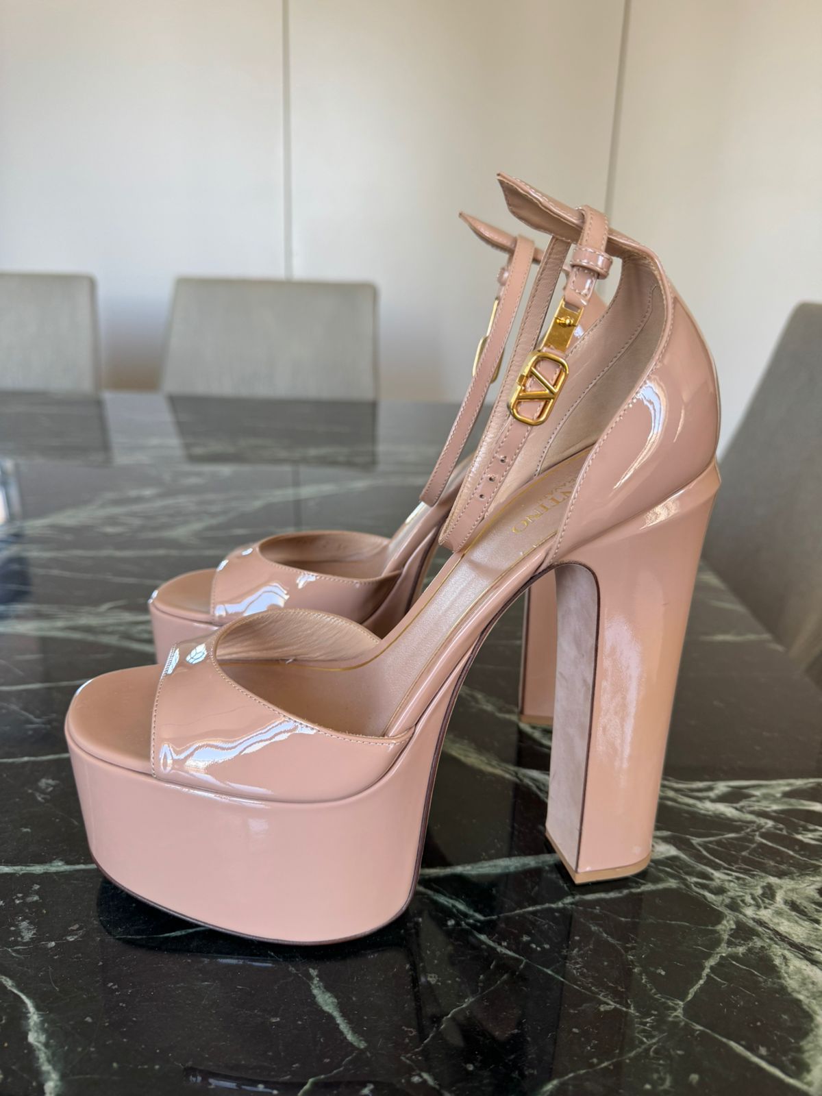 Sapato Valentino Tan-Go Plataform Nude Tam. 37 Br
