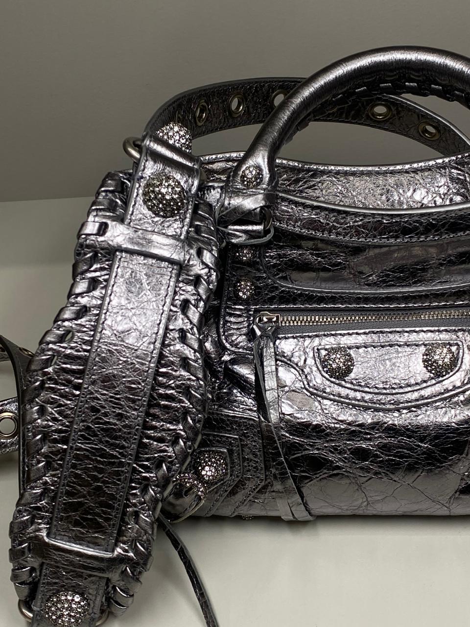 Bolsa Balenciaga Neo Cagole Prata Strass