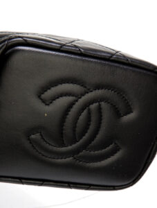 Bolsa Chanel Bucket Preta