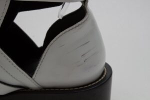 Bota Balenciaga Branca Com Fivelas Tam. 38
