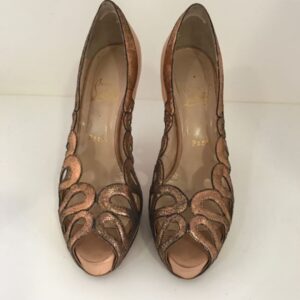 Sapato Louboutin metalizado sola 37,5