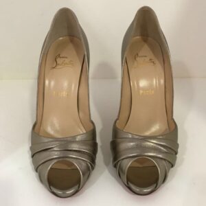 Sapato Louboutin dourado sola 39,5